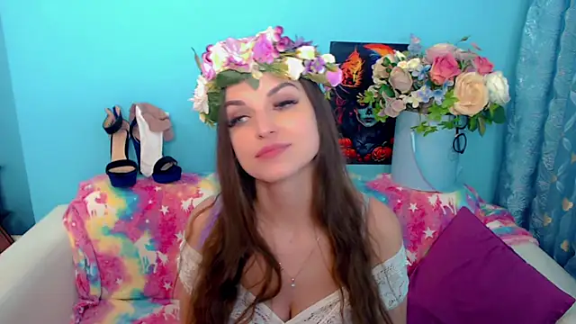 LindaaLu online show from March 2025 05:25:01 AM