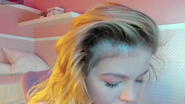 Anna Robinson online show from January 2025 01:13:01 AM