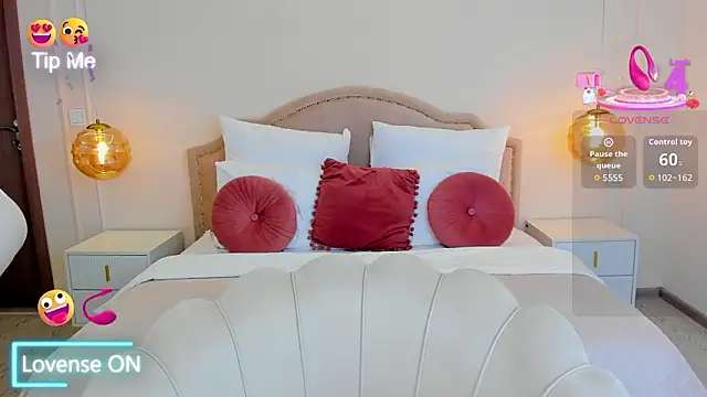 MissLoou online show from March 2026 06:17:02 AM