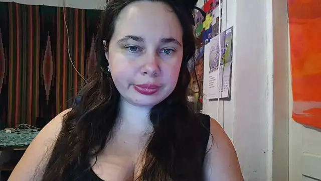 Cora Maro online show from October 2025 01:31:01 PM