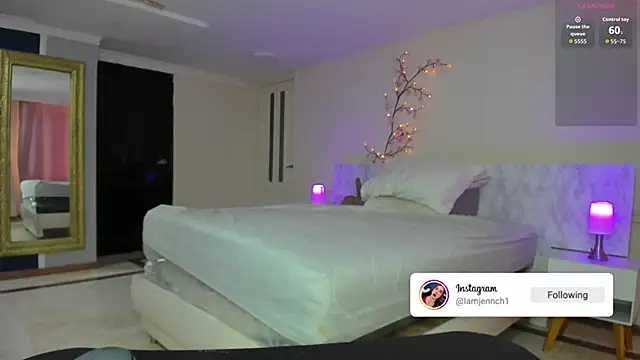 charolbruce 1 online show from January 2026 01:25:02 PM