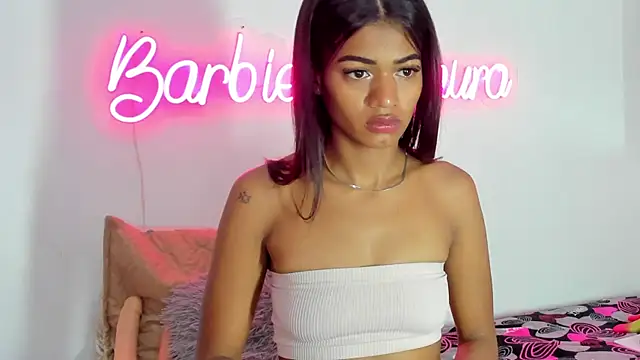 BarbieHotLaura online show from September 2025 03:02:01 PM