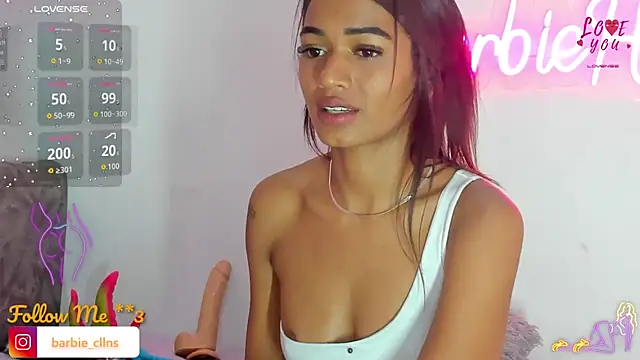 BarbieHotLaura online show from October 2025 01:47:02 AM