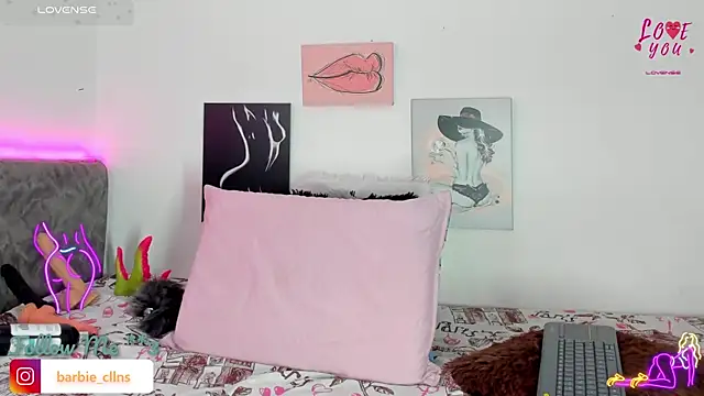 BarbieHotLaura online show from November 2025 06:40:02 PM