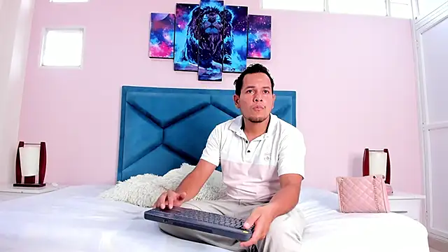 Snapshot of KattiaRose chatting on December 2024 07:32:02 PM KattiaRose online show from December 2024 07:32:02 PM