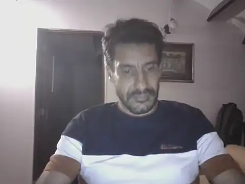 Snapshot of elkike1980 chatting on May 2026 12:40:02 AM elkike1980 online show from May 2026 12:40:02 AM