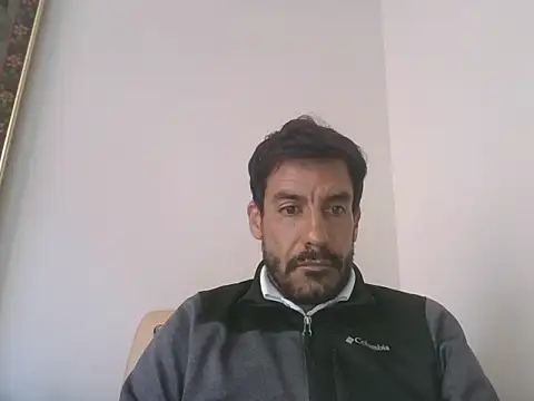 Snapshot of elkike1980 chatting on May 2026 01:50:01 PM elkike1980 online show from May 2026 01:50:01 PM