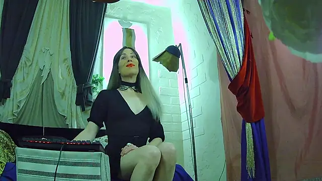 Snapshot of Mary_Loon chatting on November 2025 07:35:02 PM Mary Loon online show from November 2025 07:35:02 PM