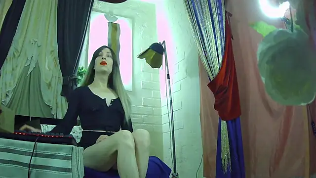 Snapshot of Mary_Loon chatting on January 2026 12:09:02 PM Mary Loon online show from January 2026 12:09:02 PM