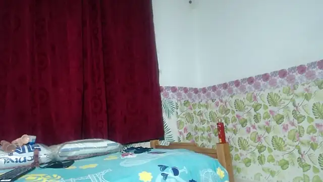 Snapshot of brillanteculo18 chatting on January 2025 10:51:01 PM brillanteculo18 online show from January 2025 10:51:01 PM