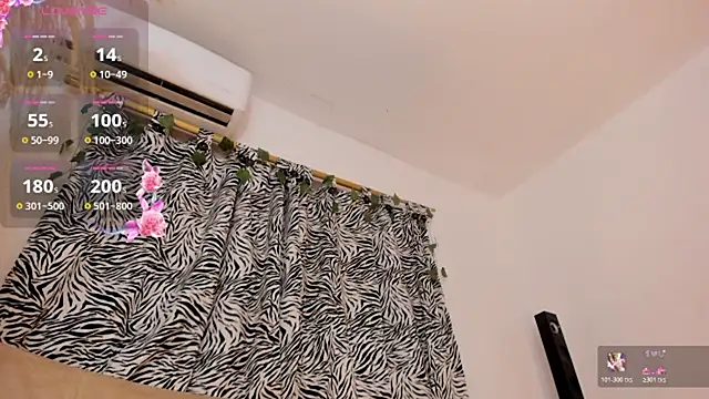 Snapshot of bigblacktransxxx chatting on May 2026 10:44:02 PM bigblacktransxxx online show from May 2026 10:44:02 PM