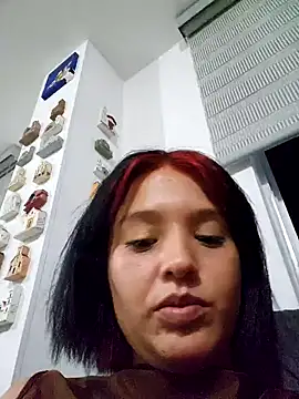 Snapshot of LorenRosse chatting on January 2025 05:54:02 AM LorenRosse online show from January 2025 05:54:02 AM