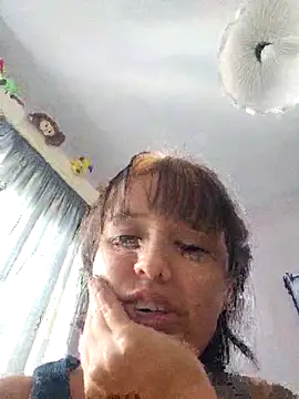 Snapshot of LorenRosse chatting on October 2025 05:50:02 AM LorenRosse online show from October 2025 05:50:02 AM