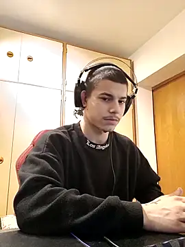 BigDickEnrg7195 online show from February 2025 10:26:02 PM