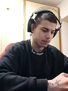 BigDickEnrg7195 online show from February 2025 09:54:01 PM