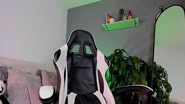 jaxon colton online show from February 2025 06:26:02 AM