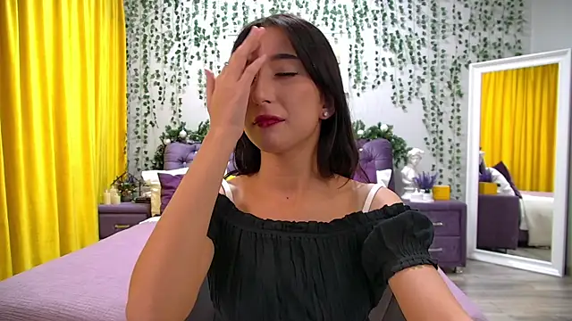 Snapshot of NicoleLimp chatting on December 2024 04:39:01 AM NicoleLimp online show from December 2024 04:39:01 AM