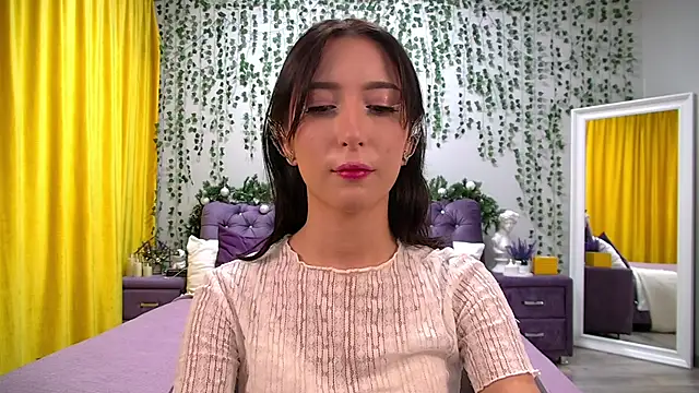 Snapshot of NicoleLimp chatting on December 2024 06:32:02 AM NicoleLimp online show from December 2024 06:32:02 AM