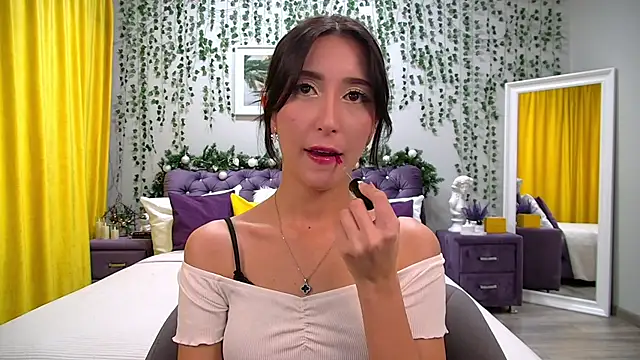 Snapshot of NicoleLimp chatting on December 2024 04:13:02 PM NicoleLimp online show from December 2024 04:13:02 PM