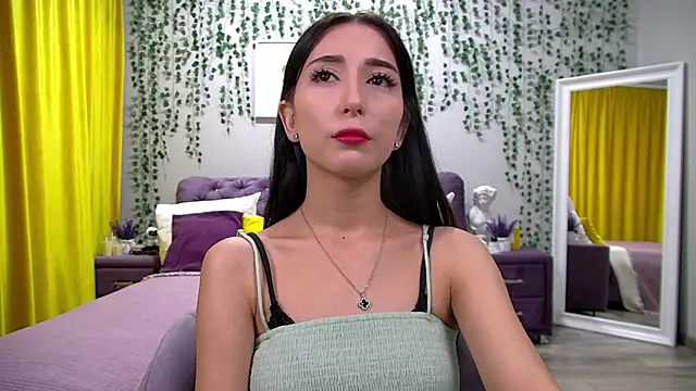 Snapshot of NicoleLimp chatting on January 2025 06:35:01 AM NicoleLimp online show from January 2025 06:35:01 AM