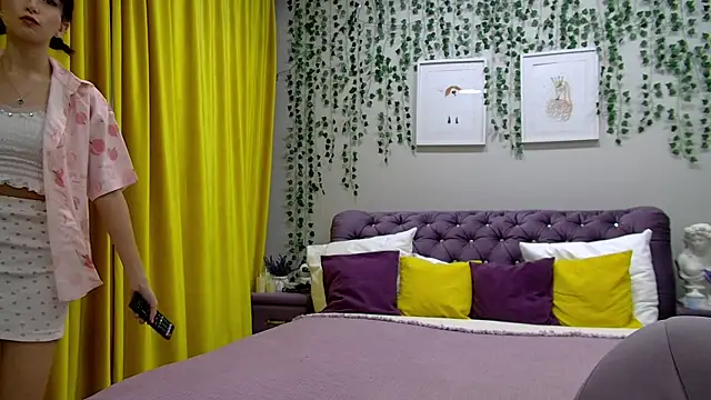 Snapshot of NicoleLimp chatting on February 2025 12:47:01 PM NicoleLimp online show from February 2025 12:47:01 PM