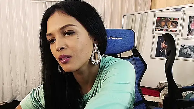 MOMMYJEVAA online show from November 2025 08:54:02 PM