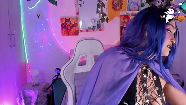 cutepie uwu  online show from November 2025 12:14:02 AM