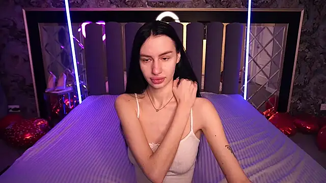 Snow WhiteeeX online show from February 2026 06:41:02 AM