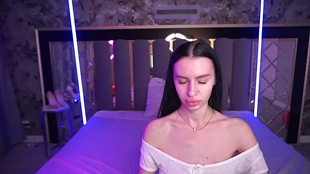 Snow WhiteeeX online show from March 2026 06:36:02 AM