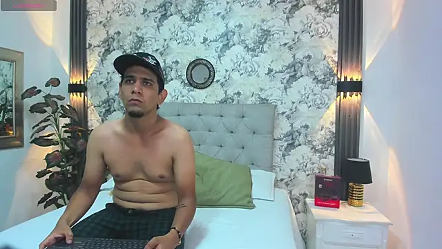 alexxa and sadman online show from April 2026 08:20:01 PM