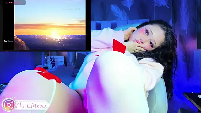 Snapshot of AHRI_LEE chatting on January 2025 02:54:02 AM AHRI LEE online show from January 2025 02:54:02 AM