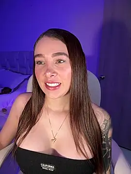 Snapshot of Lanataylor- chatting on February 2025 10:42:02 PM Lanataylor- online show from February 2025 10:42:02 PM