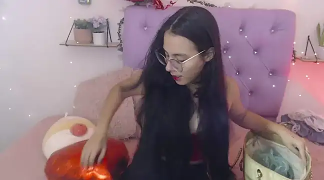 Freyja 01 online show from February 2025 10:36:01 PM