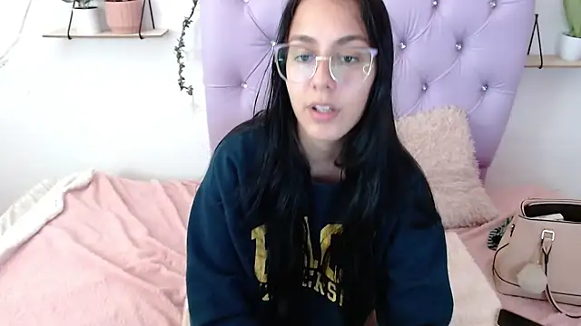 Freyja 01 online show from September 2025 09:40:02 PM