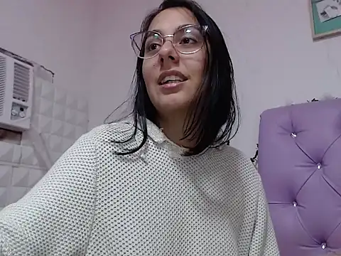 Freyja 01 online show from October 2025 10:21:02 PM