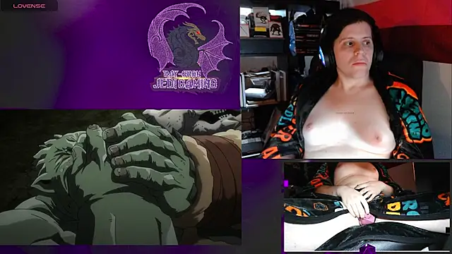 Snapshot of Rae-Suon chatting on December 2024 02:40:02 PM Rae-Suon online show from December 2024 02:40:02 PM