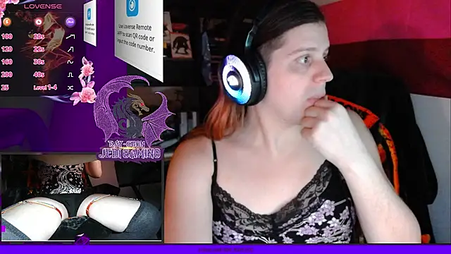 Snapshot of Rae-Suon chatting on December 2024 05:55:01 AM Rae-Suon online show from December 2024 05:55:01 AM