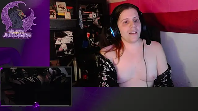 Snapshot of Rae-Suon chatting on January 2025 02:39:01 AM Rae-Suon online show from January 2025 02:39:01 AM