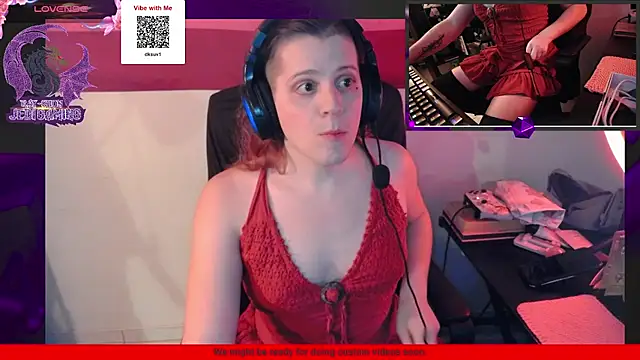 Snapshot of Rae-Suon chatting on February 2025 12:06:01 AM Rae-Suon online show from February 2025 12:06:01 AM