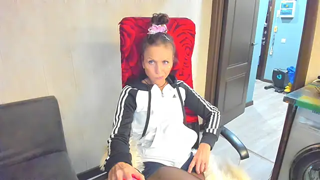 Elizabe th online show from July 2026 01:36:02 AM
