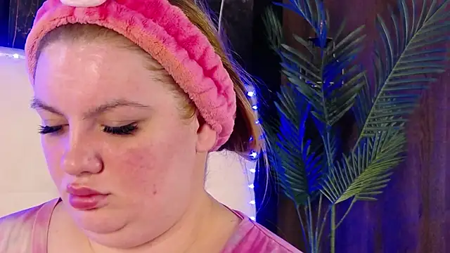 MelanieBrownn online show from April 2026 04:41:01 AM