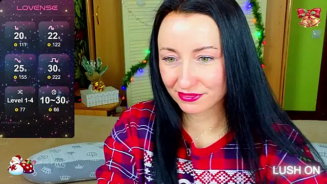 Snapshot of Roxyy_Star chatting on December 2024 04:06:02 AM Roxyy Star online show from December 2024 04:06:02 AM