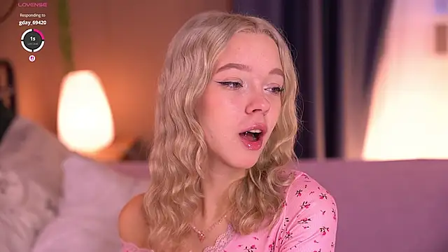  AlinaBailey online show from October 2025 10:49:01 AM