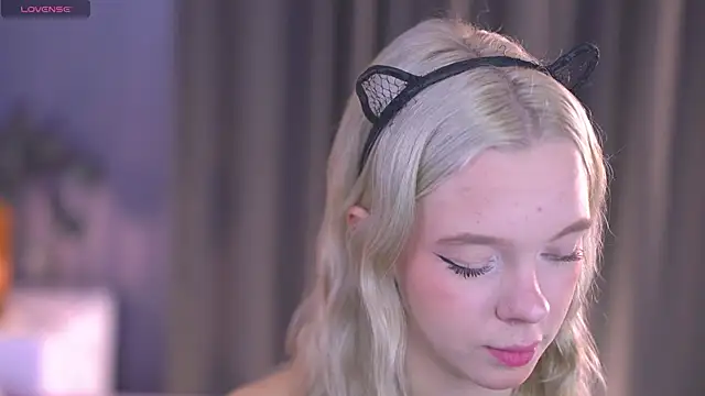  AlinaBailey online show from October 2025 08:06:01 AM