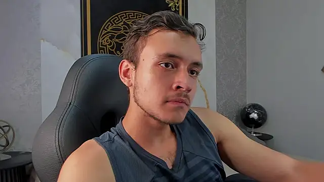 Desmon Clark online show from January 2025 03:19:02 AM