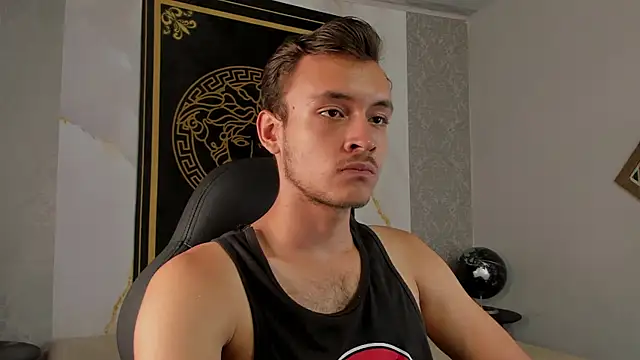 Desmon Clark online show from January 2025 11:29:01 PM