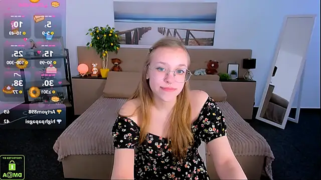 LayriantaVee online show from February 2025 10:12:02 AM