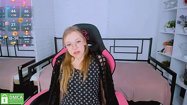 LayriantaVee online show from March 2025 10:18:02 AM