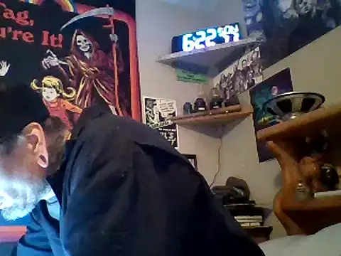 clitstitsandbongrips online show from March 2025 05:58:01 PM