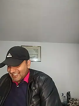 RogueTraveler online show from October 2025 03:51:02 AM